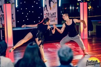 Studio tańca Salsa Siempre - kursy i nauka tańca